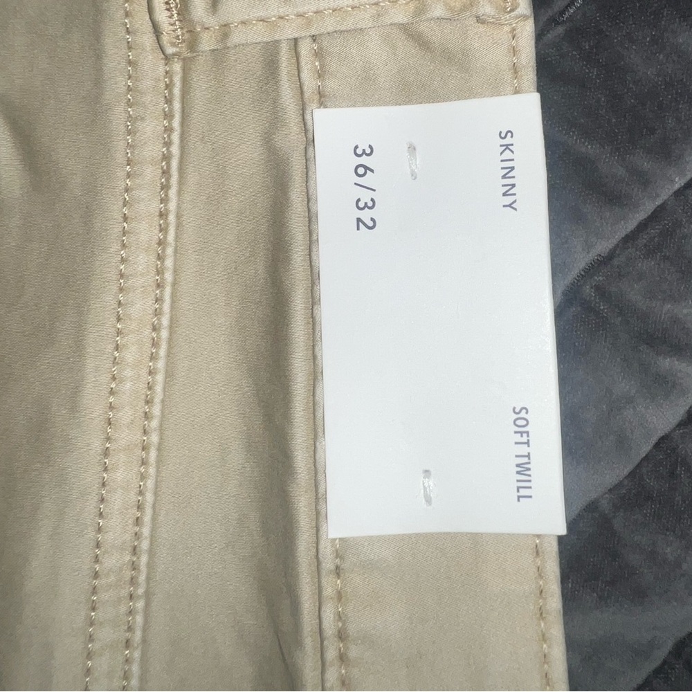 New American Eagle Khakis Casual Pants - Picture 2 of 3